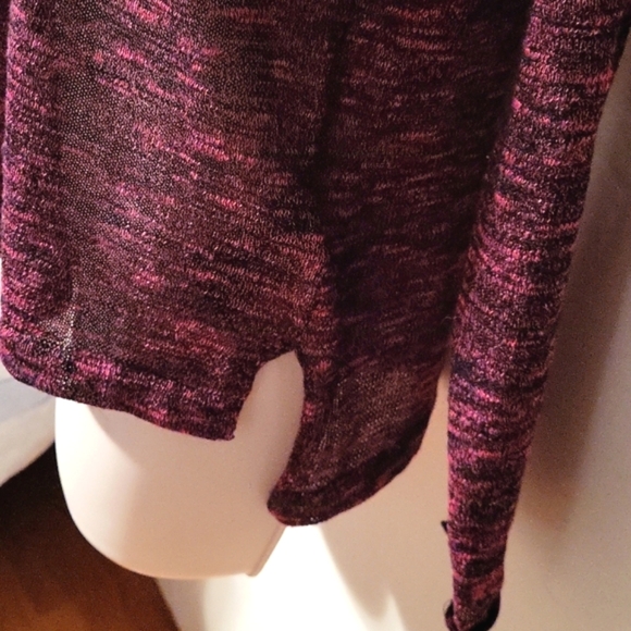 DIVIDED BY H&M Women's Red & Black Sweater with Front Pocket Size Small NWOT - Picture 4 of 4